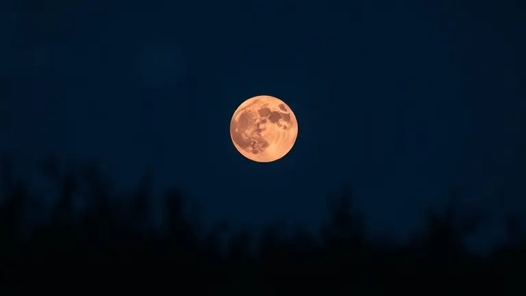 strawberry moon full moon tonight